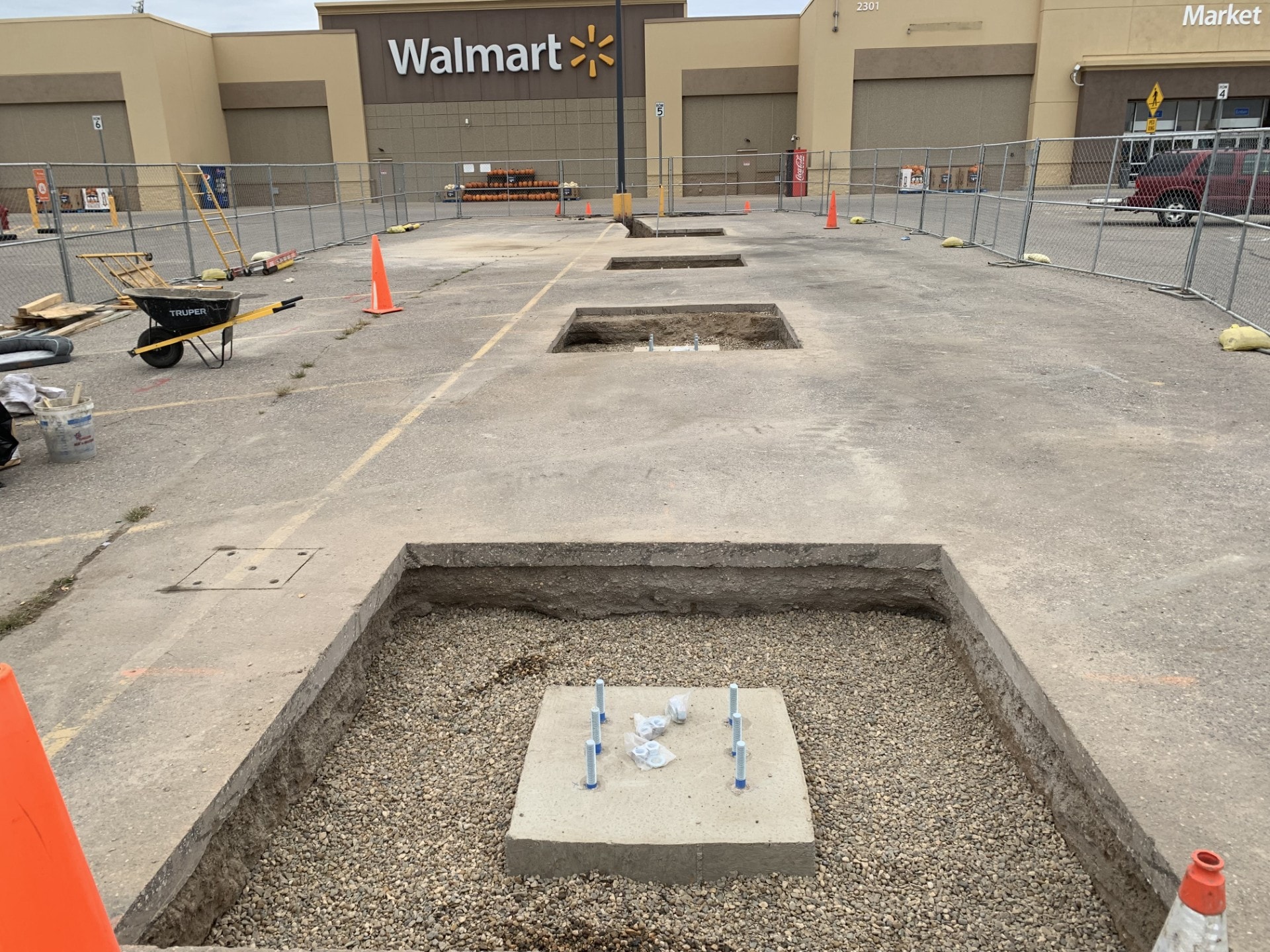 Walmart grocery pickup construction phase — Litchfield, MN